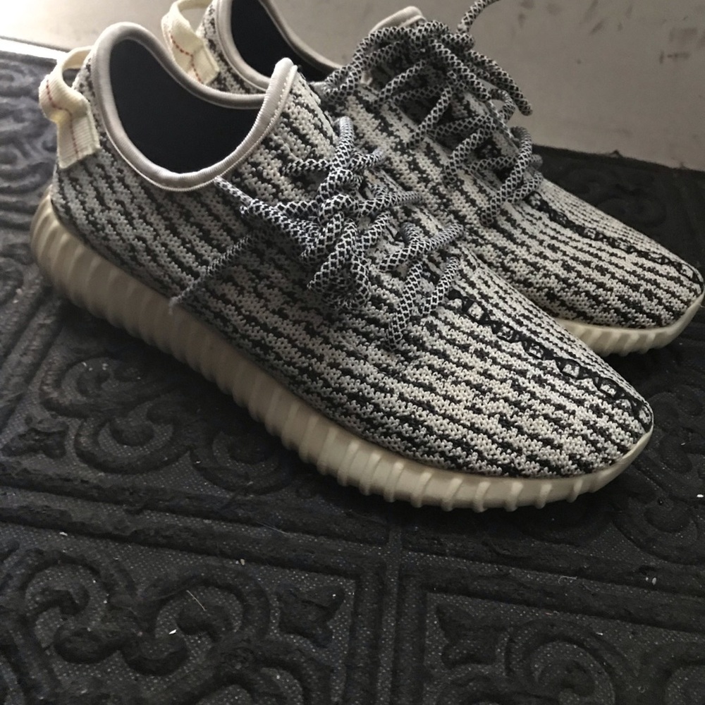 Yeezys Boost “Turtle Dove”